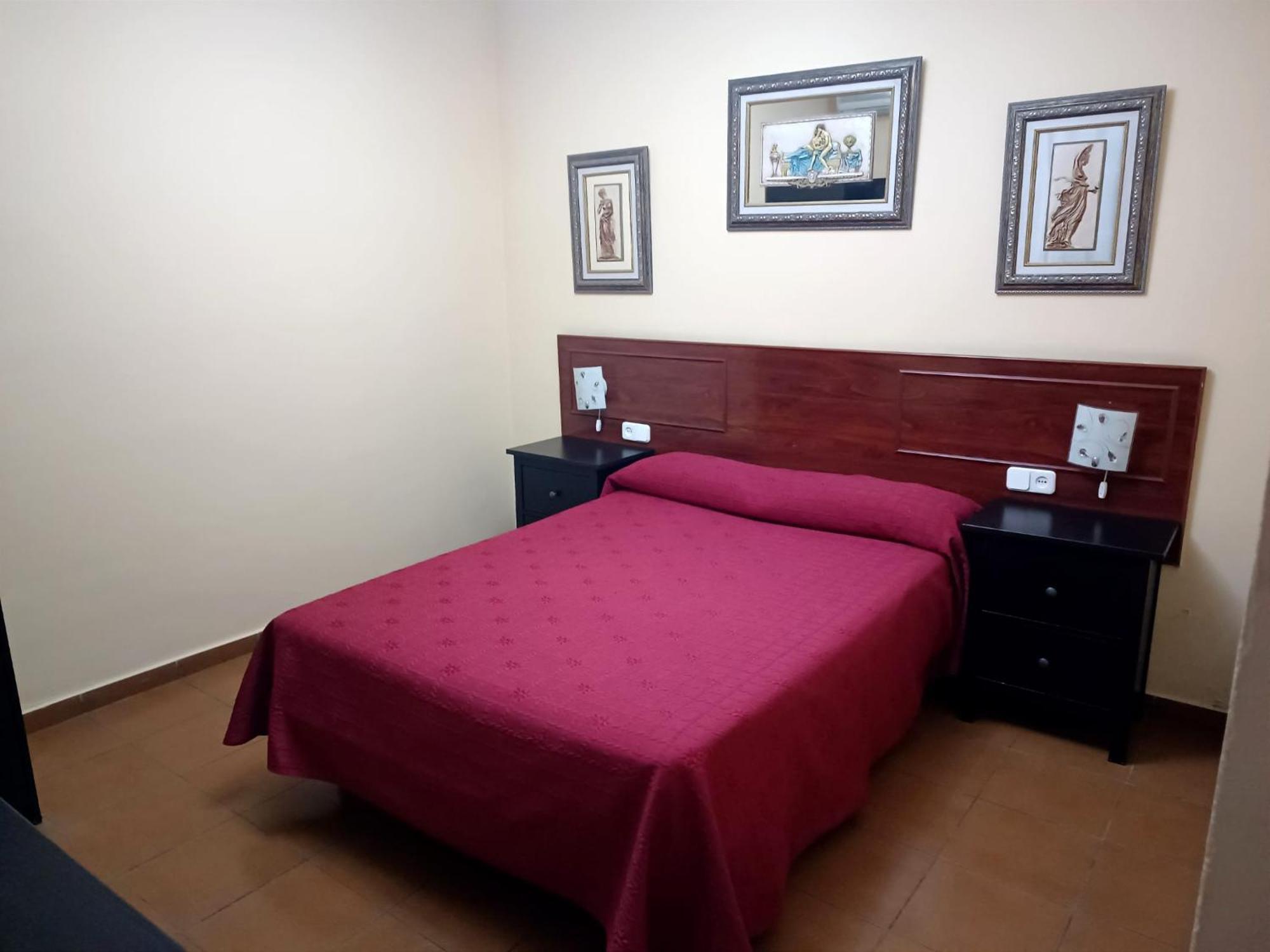 Hostal El Lirio Bollullos Par del Condado Buitenkant foto