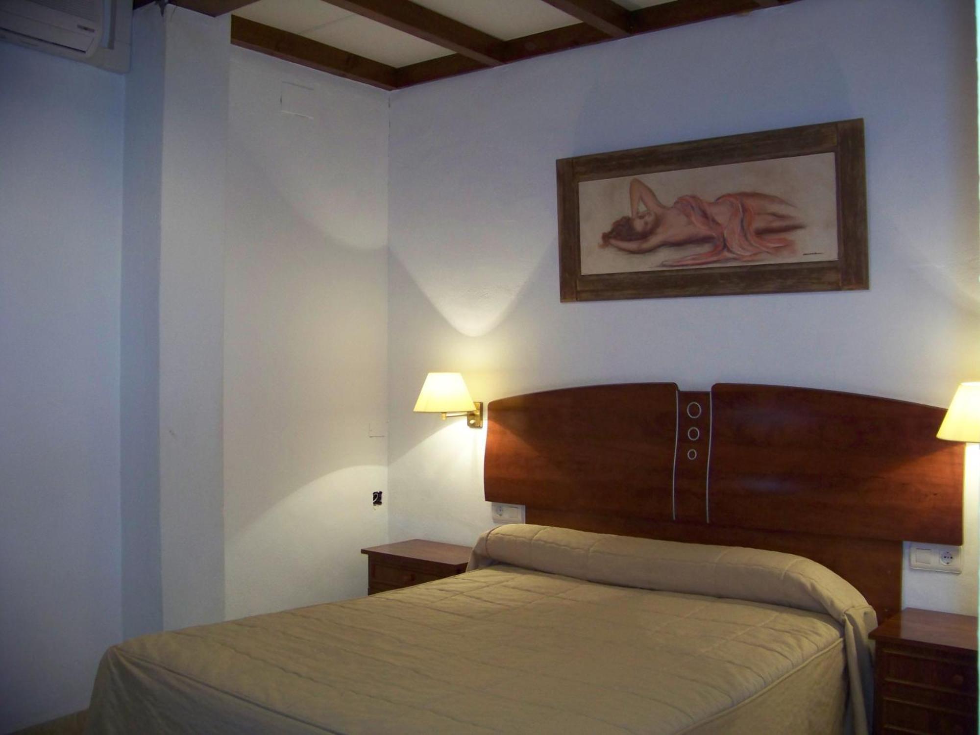Hostal El Lirio Bollullos Par del Condado Buitenkant foto